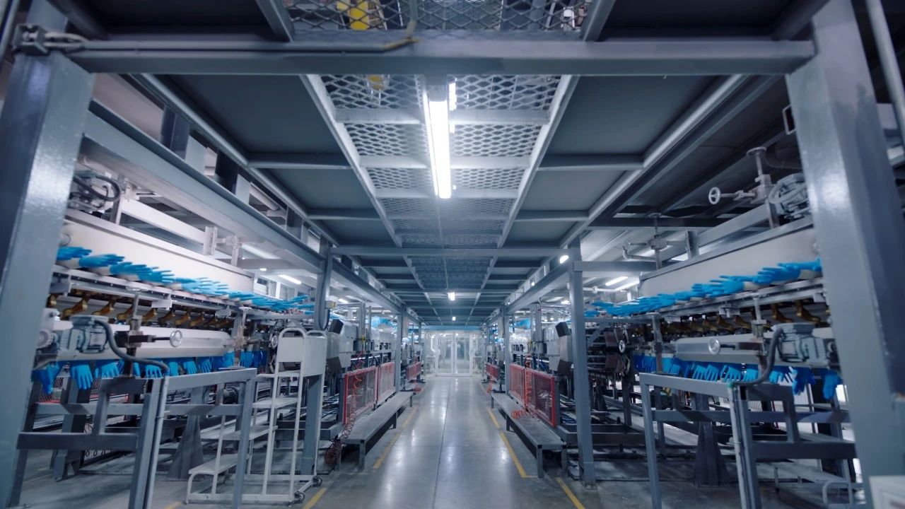 letou乐投医疗是中国最大的一次性手套制造商、全球最大的一次性丁腈手套供应商。